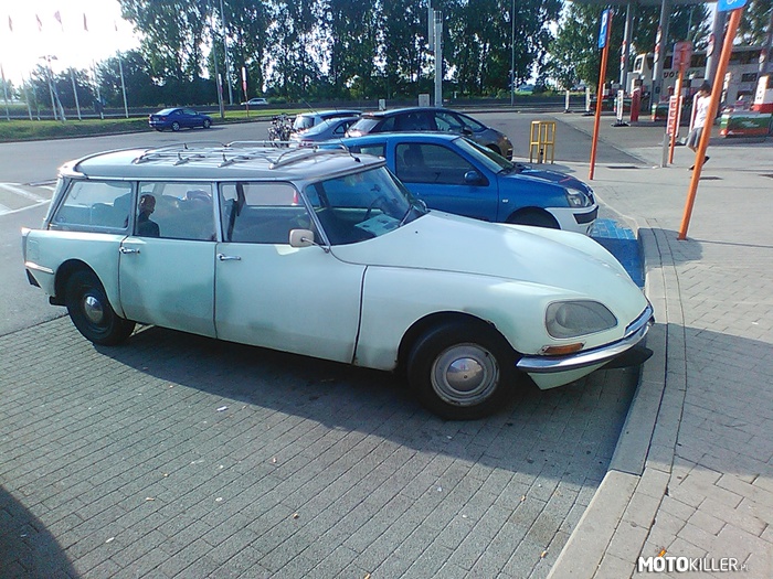 Zgadnij co to! – Czy może mi ktoś napisać co to za auto? Spotkane na stacji benzynowej w miejscowości Breda w Holandii. 