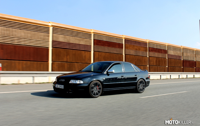 Audi s4 –  
