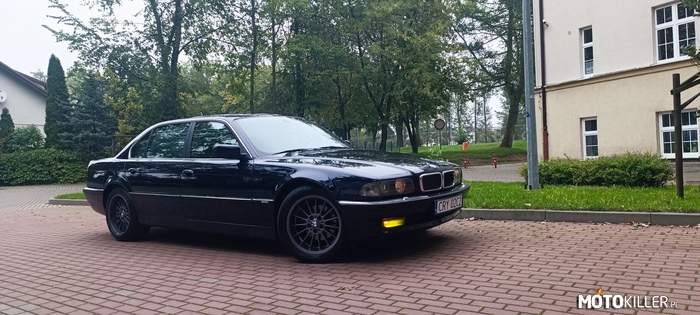 BMW E38 735 IL – Dobry Wieczór 

Chciałbym przedstawić moją BMW E38 

Pozdrawiam Wszystkich  